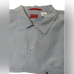 Levi’s blue/white checkered‎ XL short sleeve button down WPL423 GUC  LIGHTWEIGHT